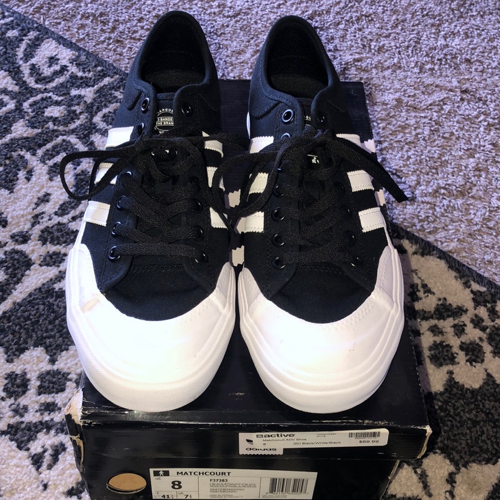 MatchCourt Adidas Shoes, Men’s Size 8!